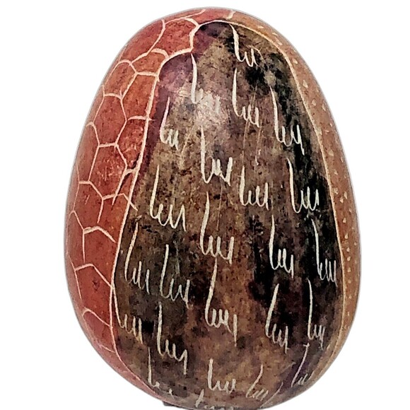 Handcrafted Kenya Pink Black Soapstone Egg Hand Carved & Painted - Picture 4 of 9